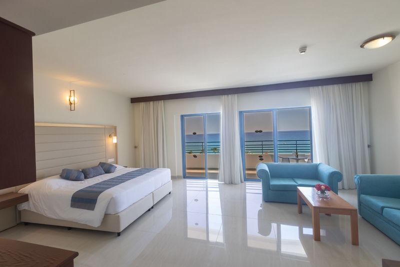 Iliada Beach Hotel - Image 3