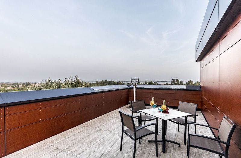 Antony Hotel - Image 2