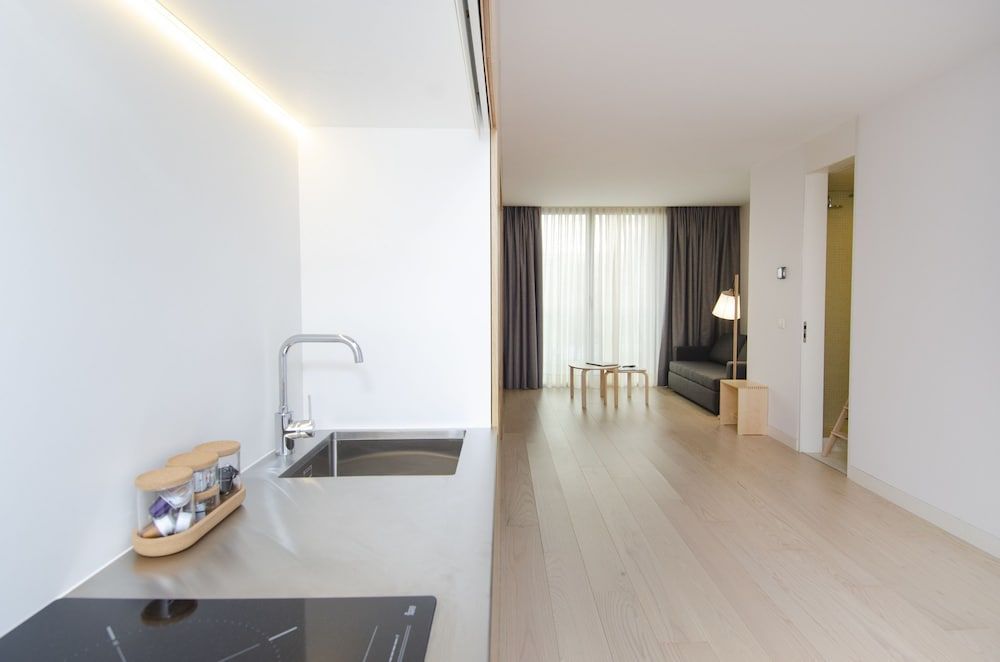 Hoom Apartments Juan Bravo - Image 8