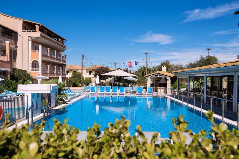 Kavos Plaza Hotel - Image 5