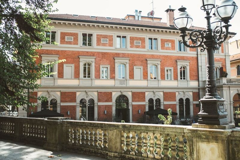 I Portici Hotel Bologna - Image 3