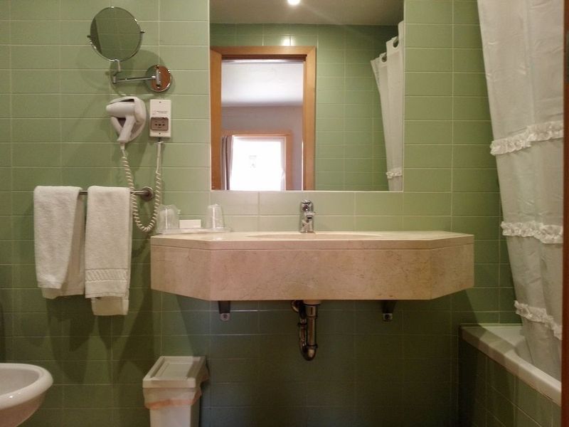 Cascais Hotel - Image 7