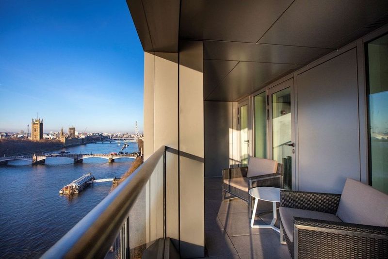 Park Plaza London Riverbank - Image 2