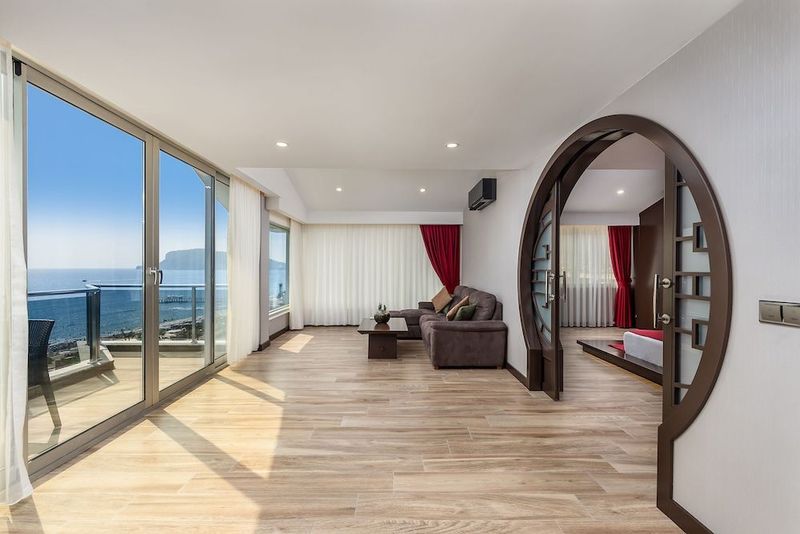 Kaila Beach Hotel - Image 4