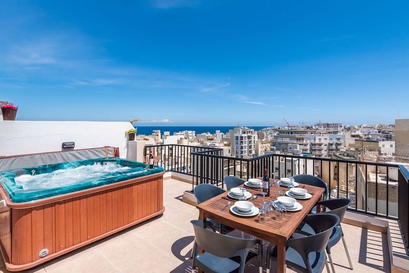 SeaShells Apartments - Image 1