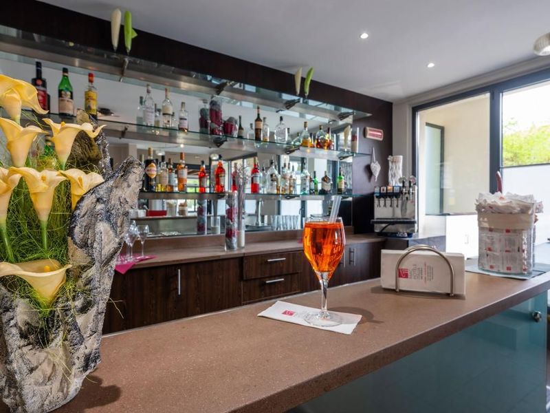 Parc Hotel - Image 4