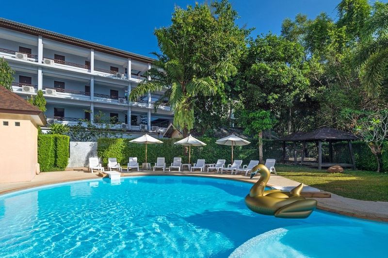 Srisuksant Resort - Image 10