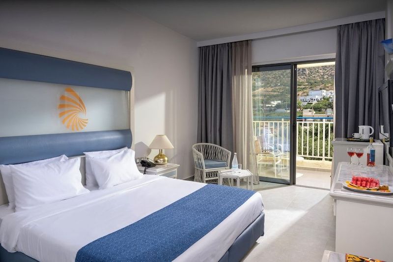 Mare Blue Hotel - Image 7