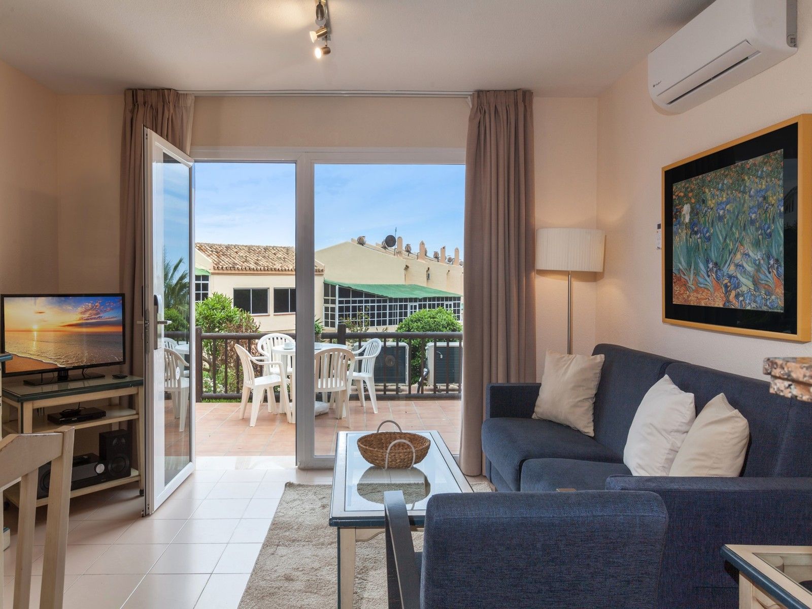Ramada Hotel & Suites by Wyndham Costa del Sol - Image 2
