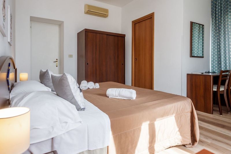 Elios Hotel - Image 2