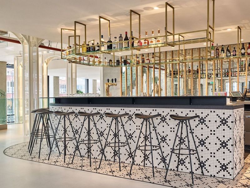 Ruby Emma Hotel Amsterdam - Image 4