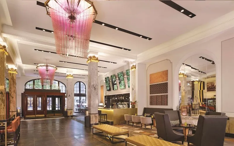 Reichshof Hamburg, Curio Collection by Hilton