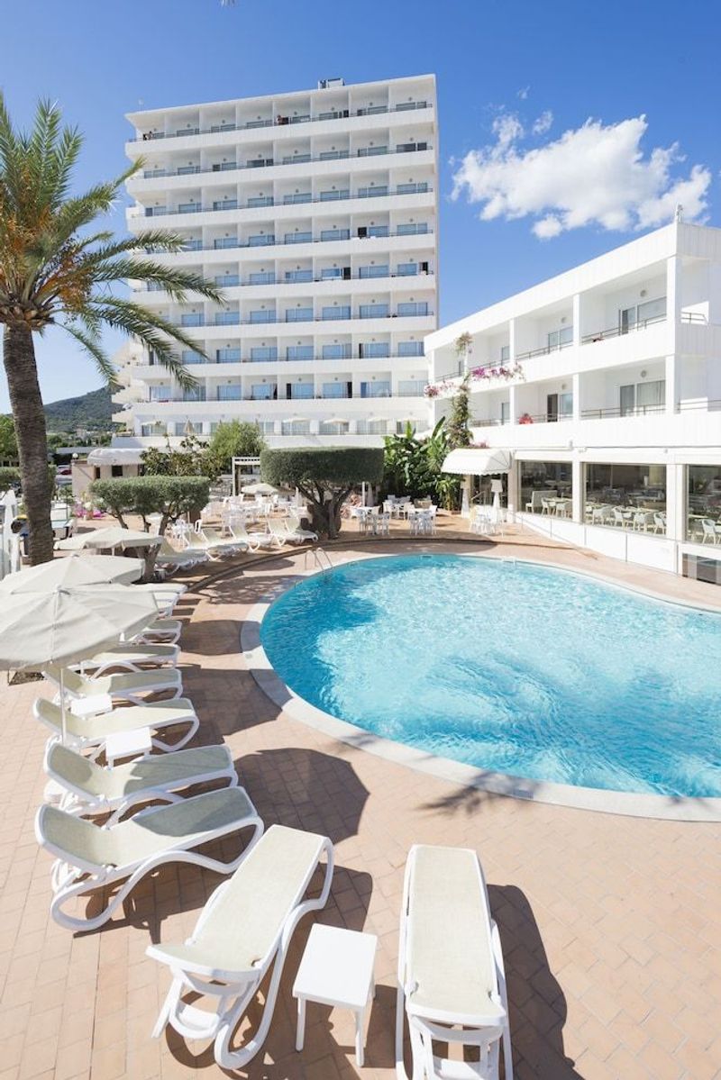 Hotel Apartamentos Morito - Image 1