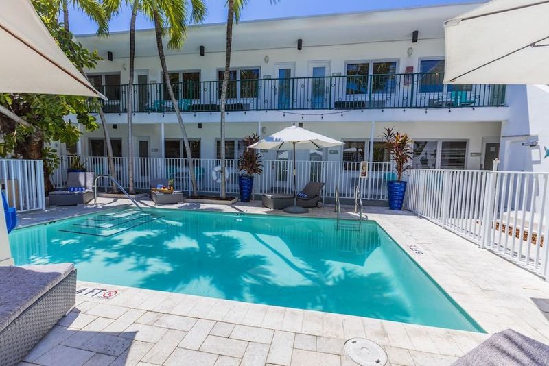 Seaside All Suites Hotel - Image 10