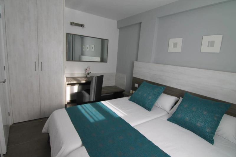 Apartamentos Castillo del Sol - Image 7