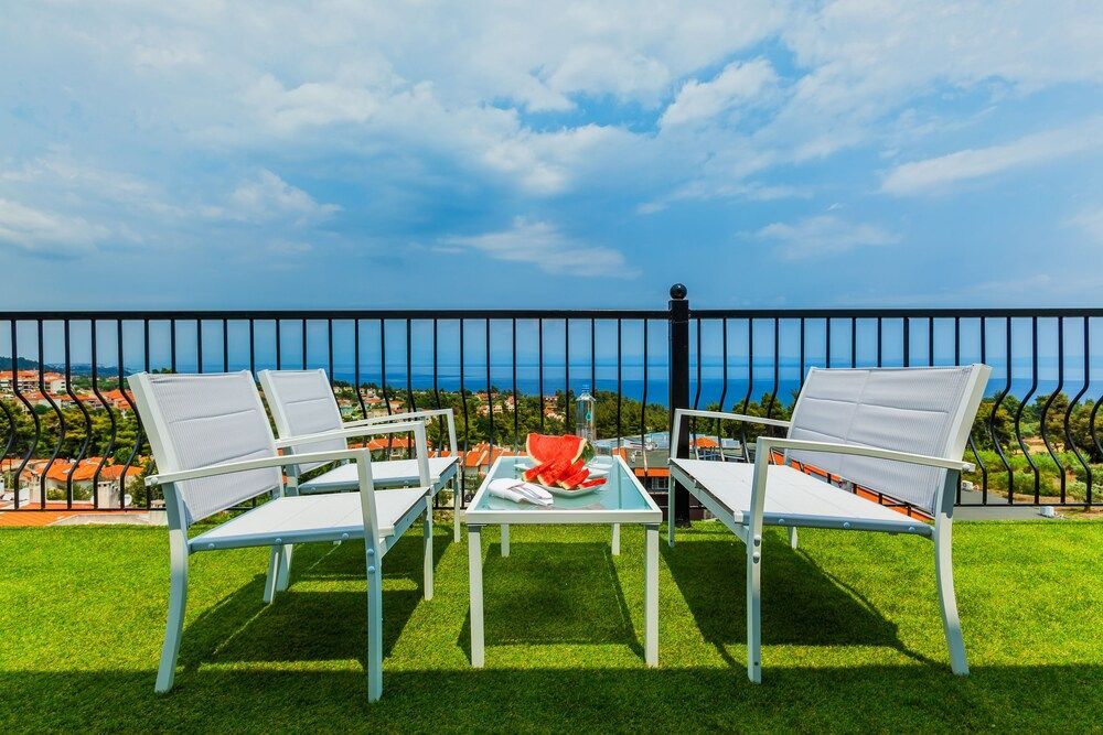 Hotel Kriopigi - Image 3