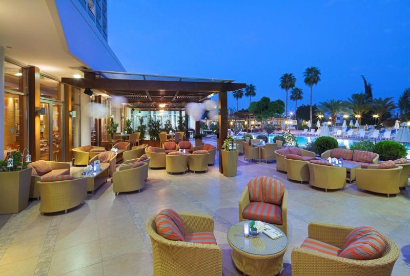 Ajax Hotel - Image 4