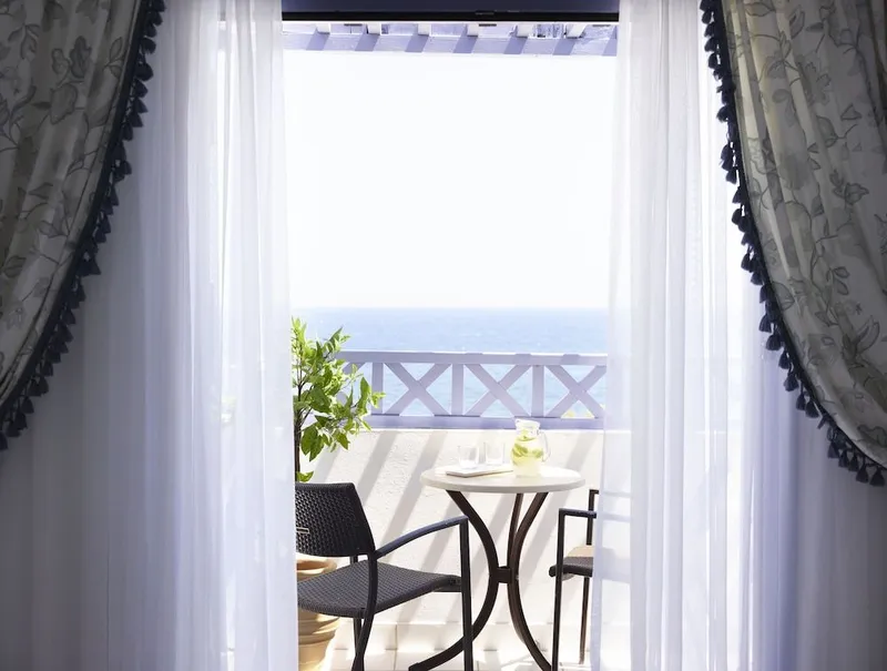 Serita Beach Hotel