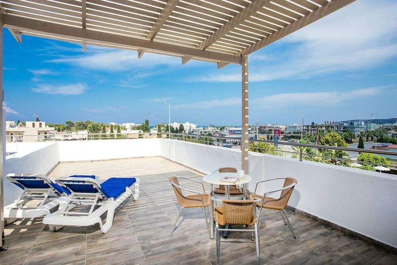 Mon Repos Hotel - Image 2