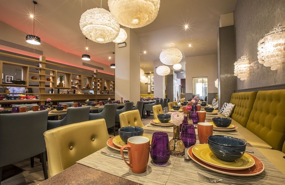 Leonardo Hotel Barcelona Las Ramblas - Image 2