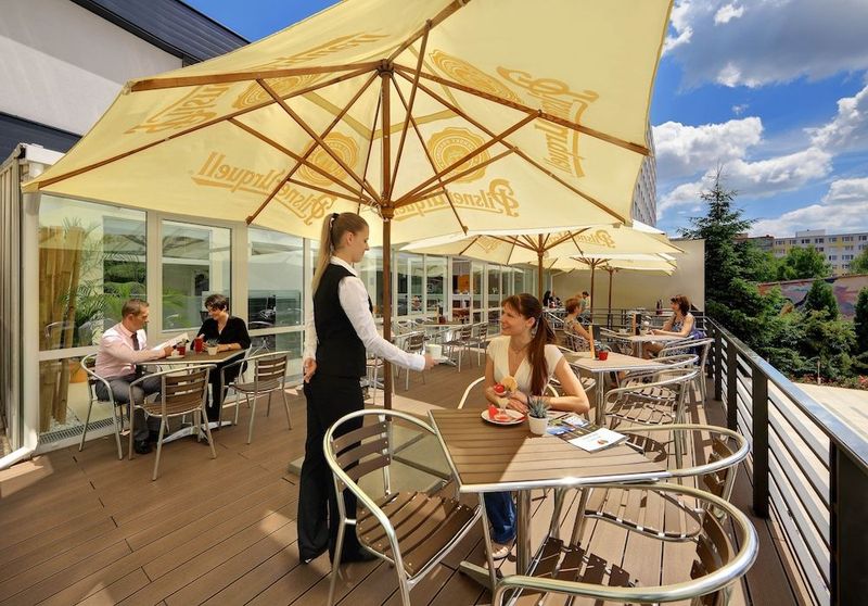 Hotel Duo - Image 2