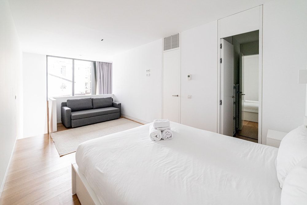 Hoom Apartments Juan Bravo - Image 4