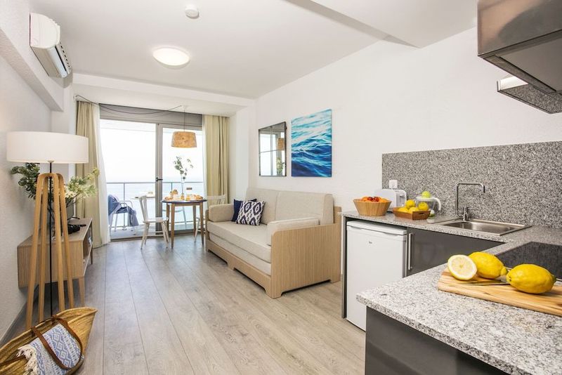 Pierre & Vacances Apartamentos Blanes Playa - Image 7