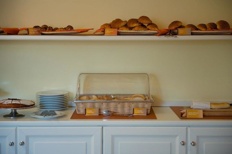 Best Western Crystal Palace Hotel - Image 5