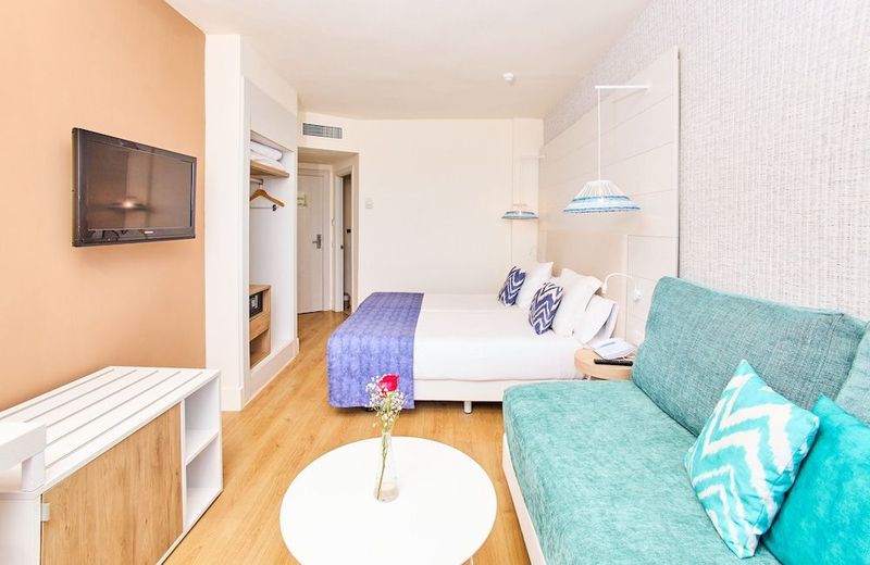 Leonardo Royal Hotel Ibiza Santa Eulalia - Image 4
