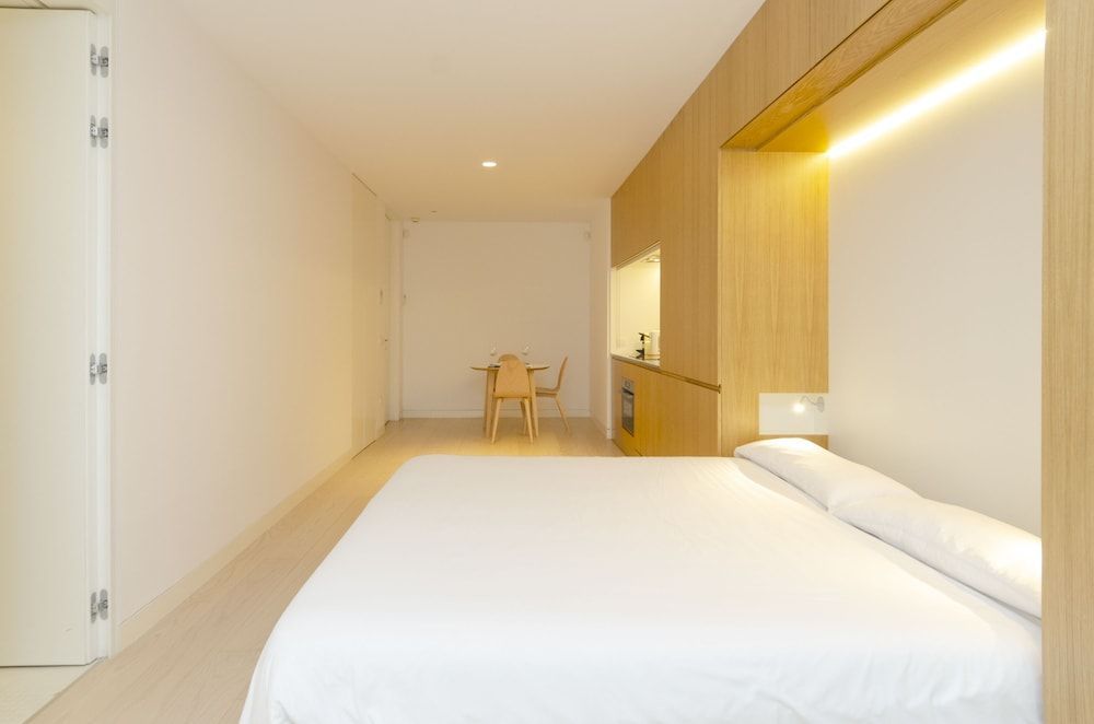 Hoom Apartments Juan Bravo - Image 3
