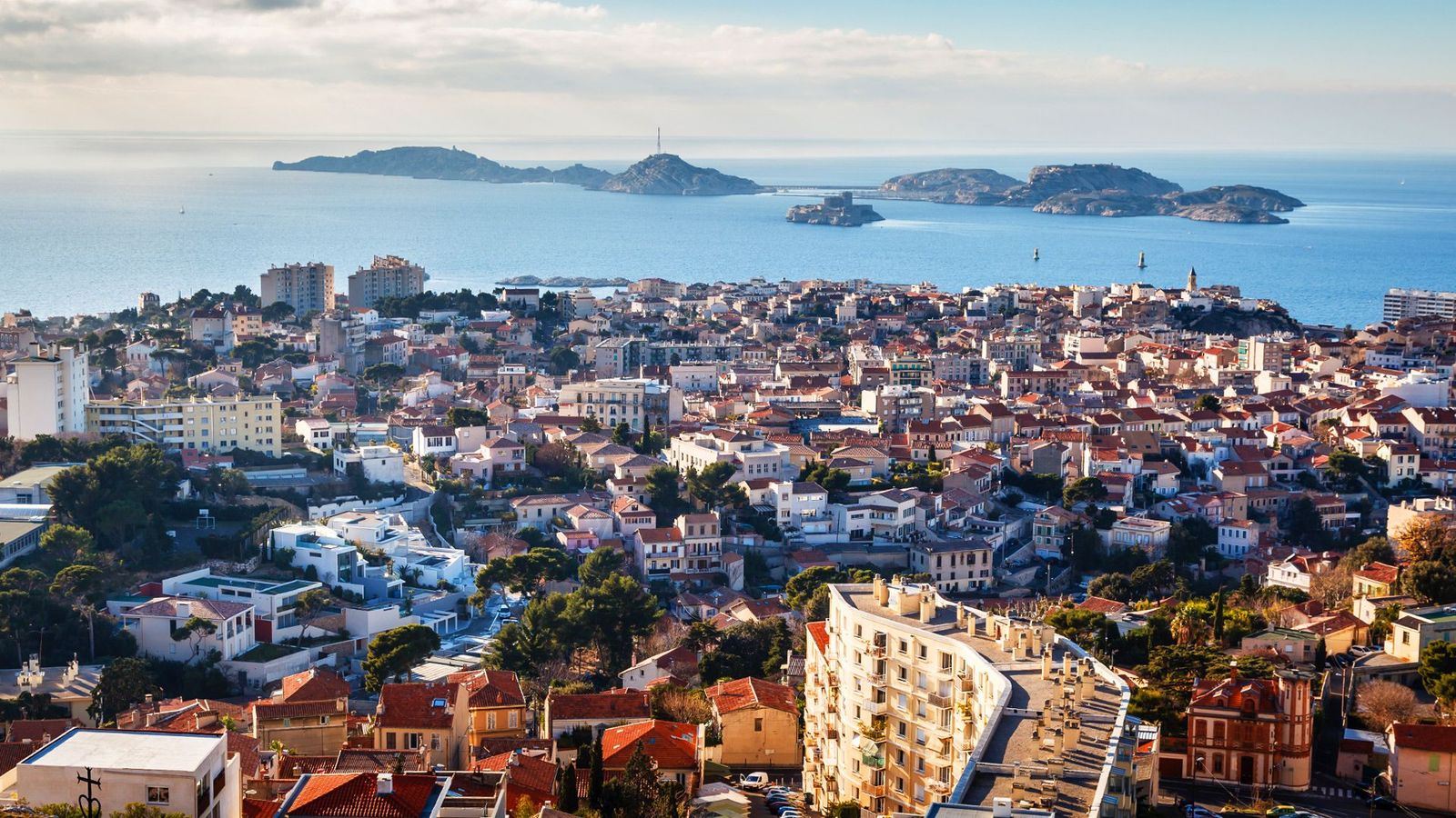 Utsikt over Marseille og havet på den franske riviera