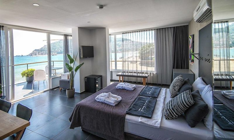 En Vie Beach Boutique Hotel - Image 3