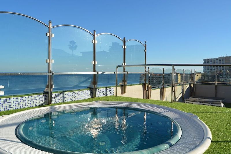Hotel Fenix Torremolinos - Image 5
