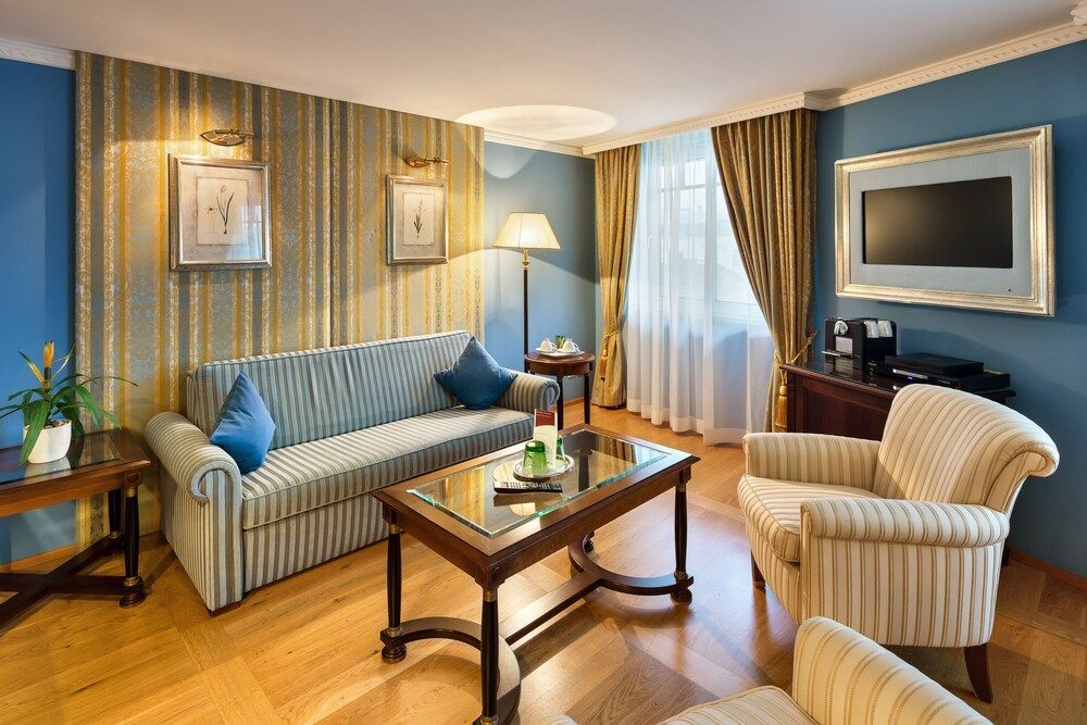 Austria Trend Hotel Ananas - Image 3