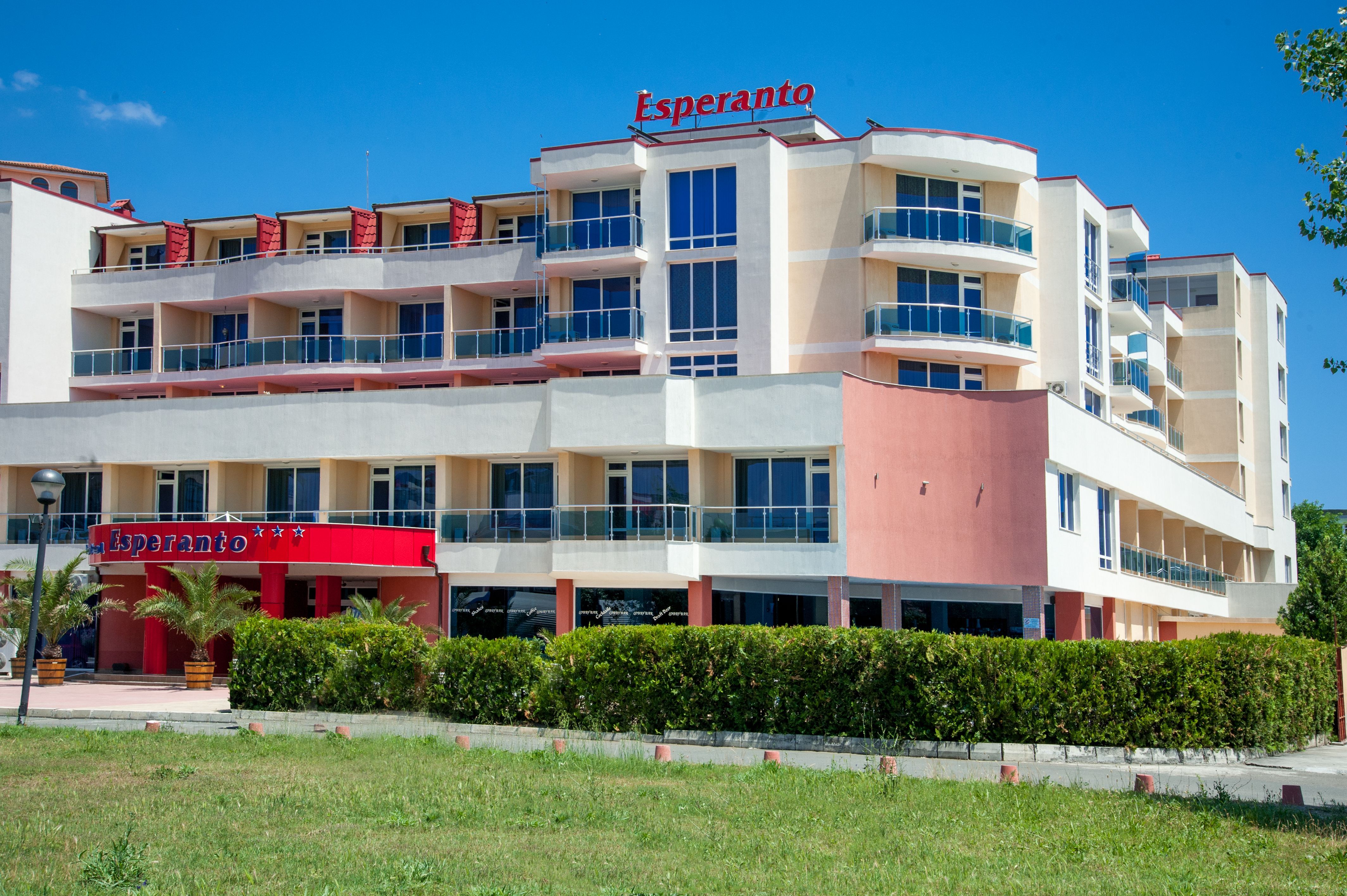 Esperanto Hotel - Image 8