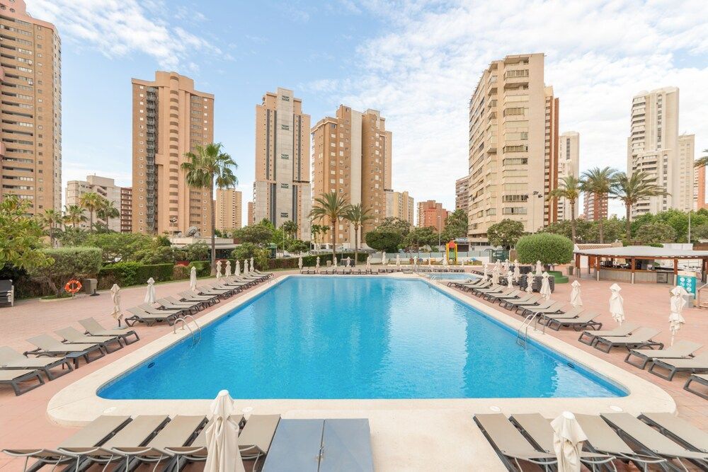 Hotel med pool centralt i Benidorm