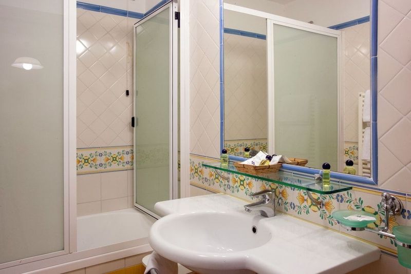 Hotel Amalfi - Image 4