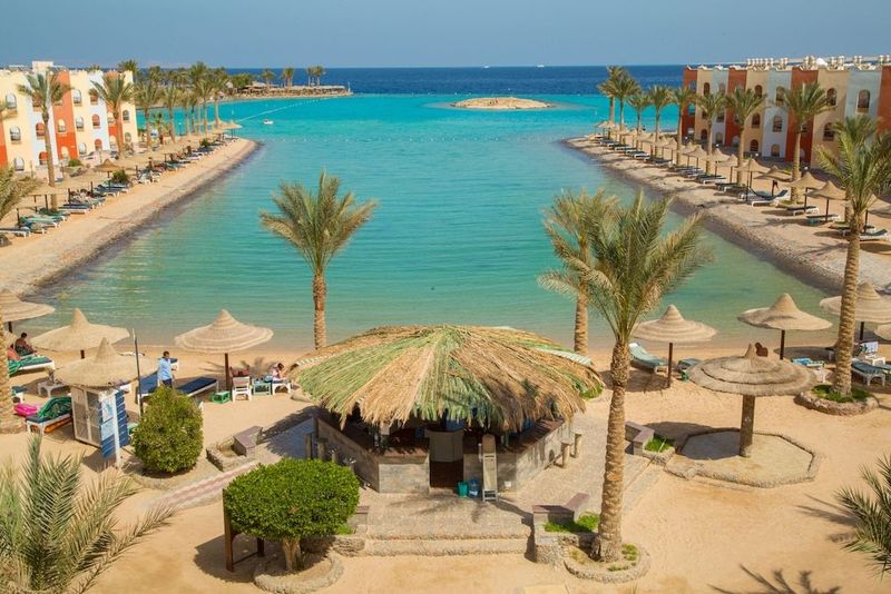Arabia Azur Resort - Image 9