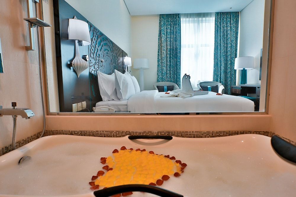 Signature Hotel Al Barsha - Image 4