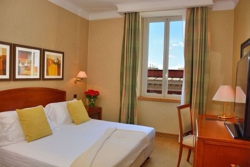 LH Hotel Lloyd Rome - Image 4