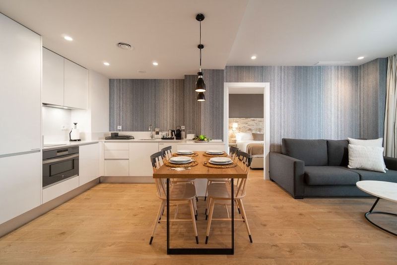 Ahoy Apartments - Image 7