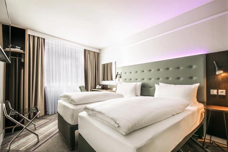 Premier Inn Berlin City Centre Hotel - Image 4