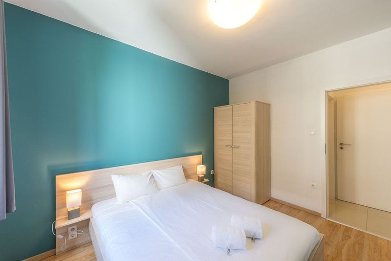 Corvin Plaza Apartments - Suites - Image 4