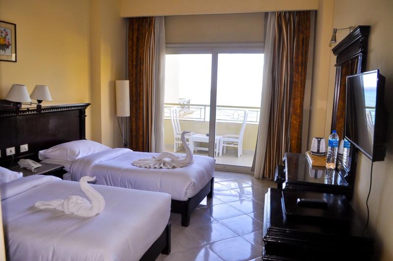 Magic Beach Hotel - Image 4