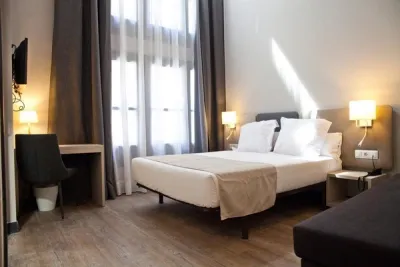 May Ramblas Hotel