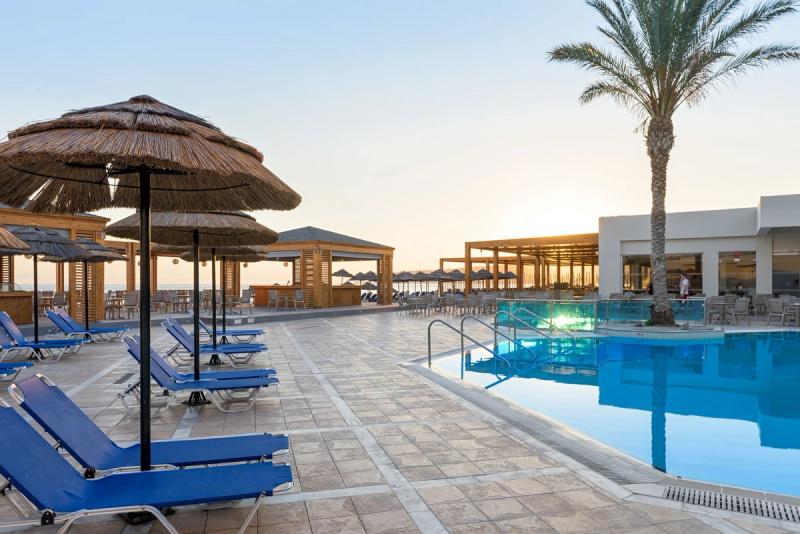 Avra Beach Resort Hotel & Bungalows - Image 8