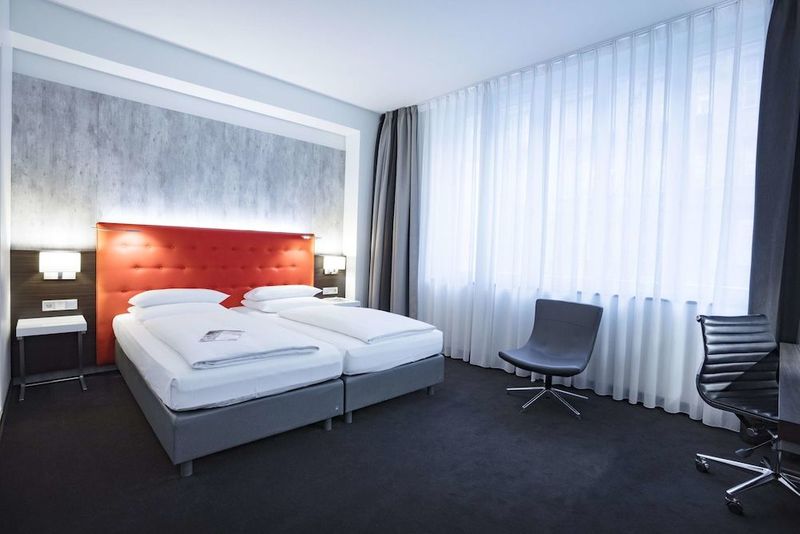 Select Hotel Berlin The Wall - Image 2