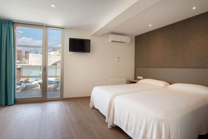 Estudios Benidorm - Image 2