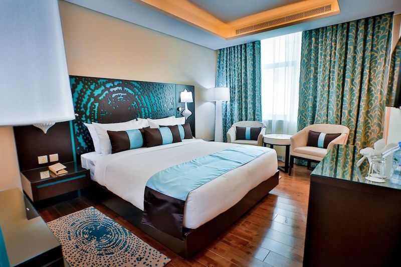 Signature Hotel Al Barsha - Image 2