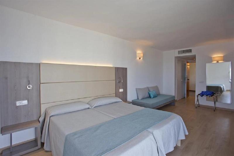 Playa Dorada Aparthotel - Image 3